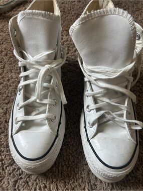 Converse Chuck Taylor Women White High-Top Leather Sneakers